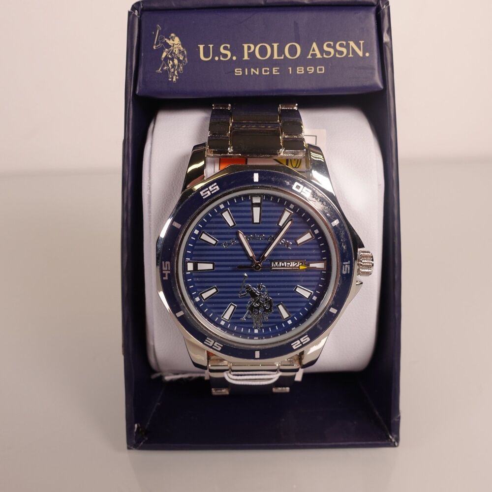 U.S. Polo Assn Men's Watch Wristwatch Silver Band Blue Dial Bezel Day Date New